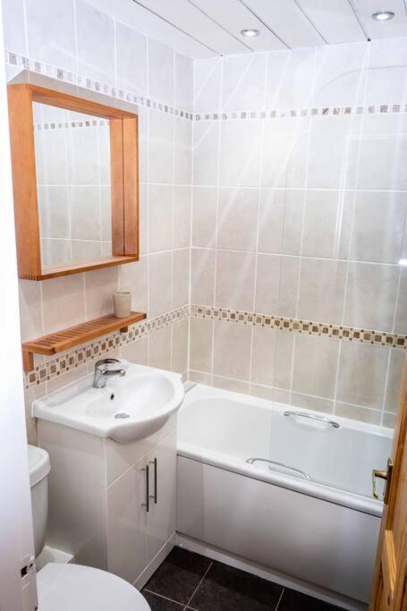 Ferienwohnung Charming 1-Bed Southside Flat In Great Location Glasgow Exterior foto